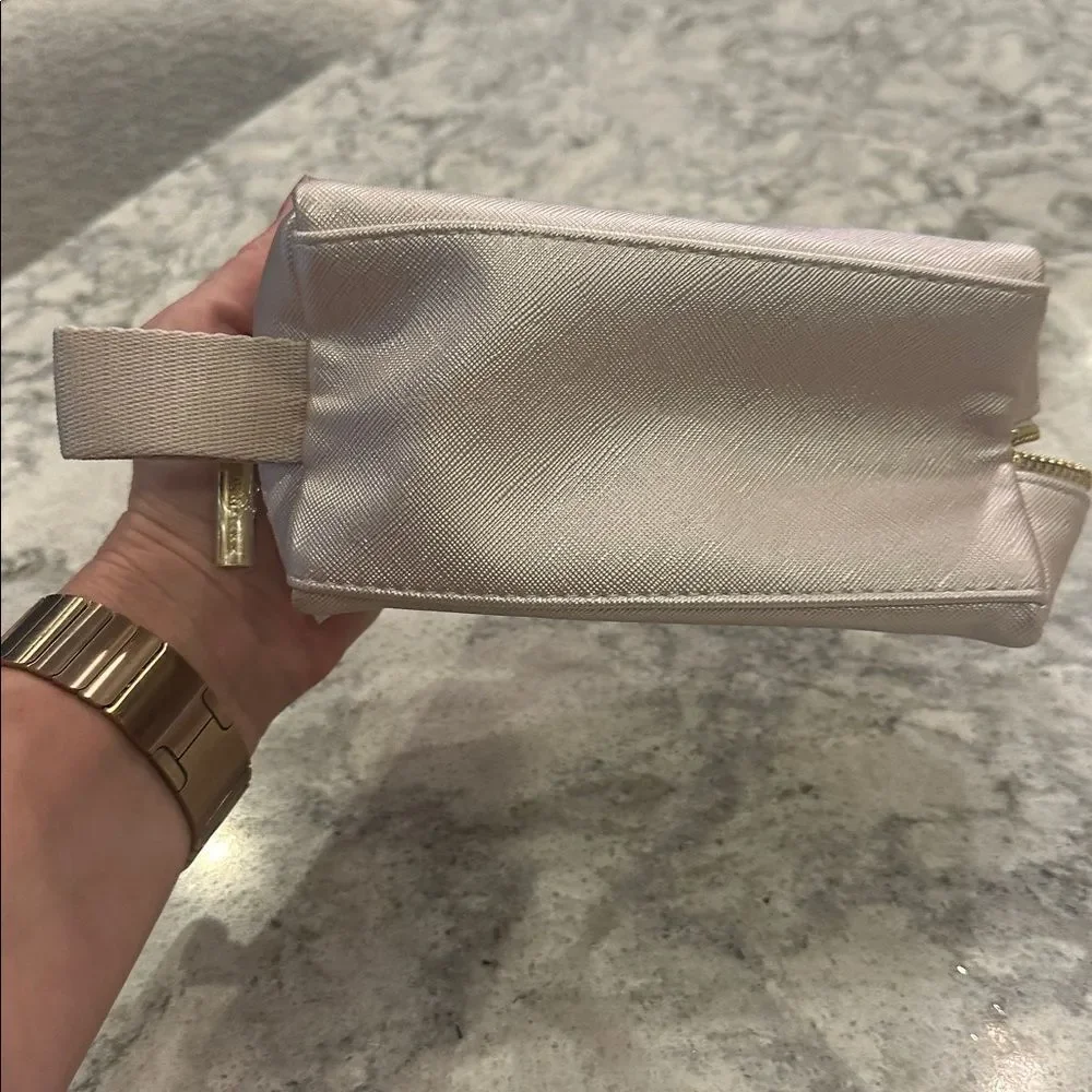 Kendra Scott Gold Cosmetic Bag NWT